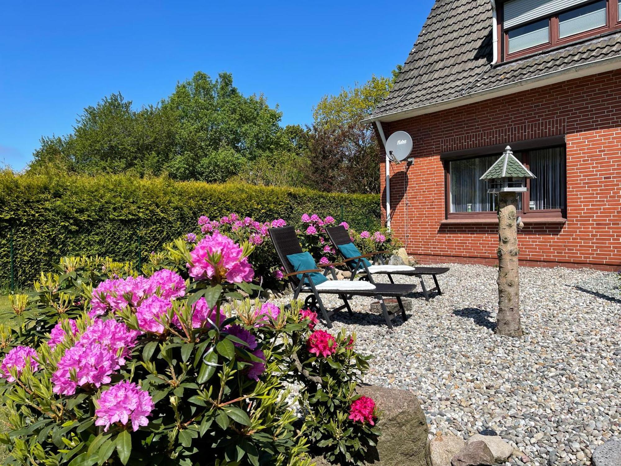 Ferienwohnung Im Erdgeschoss Mit Eingezaeunten Garten Und Terrasse Aurich Exteriér fotografie