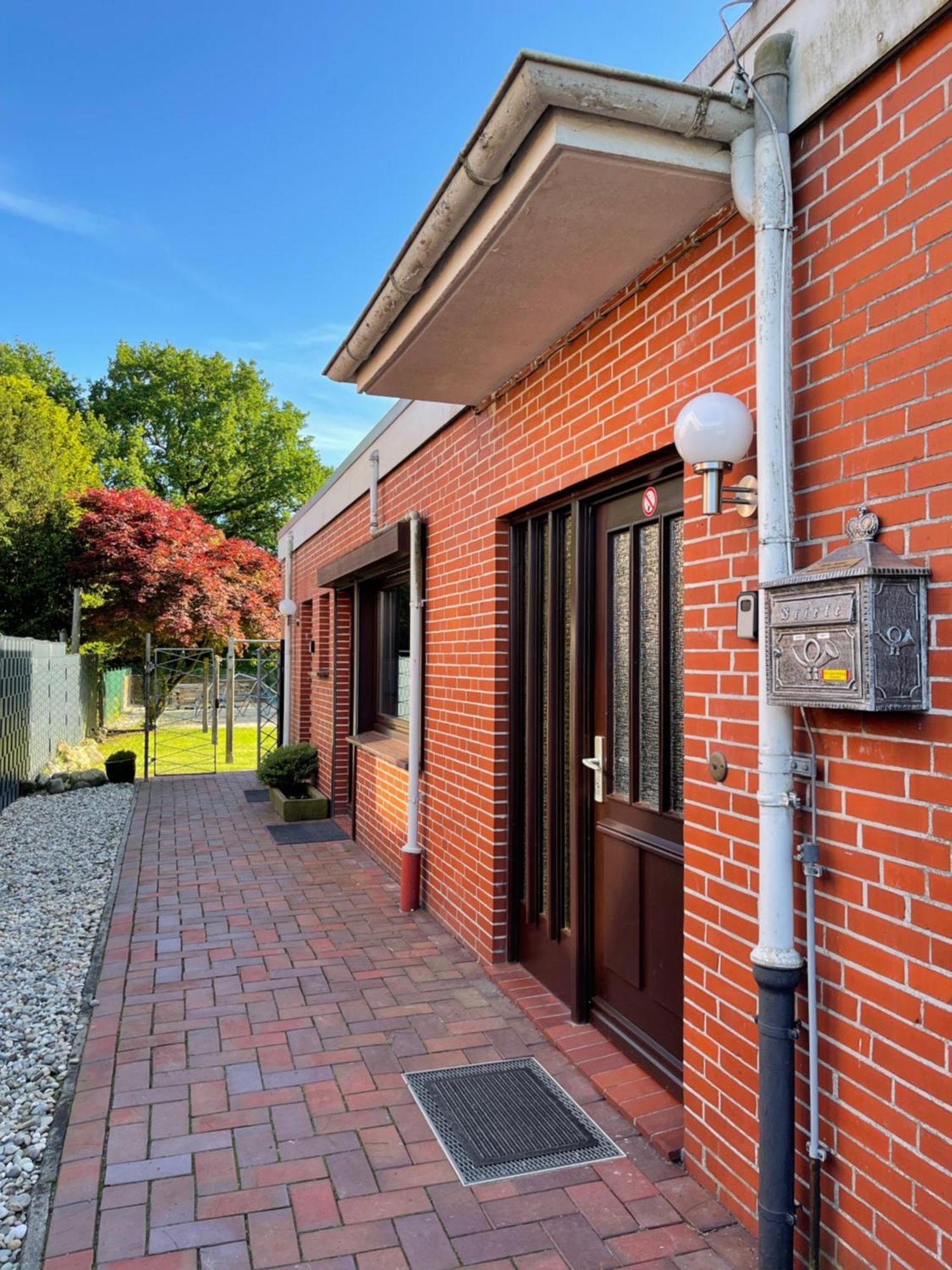 Ferienwohnung Im Erdgeschoss Mit Eingezaeunten Garten Und Terrasse Aurich Exteriér fotografie